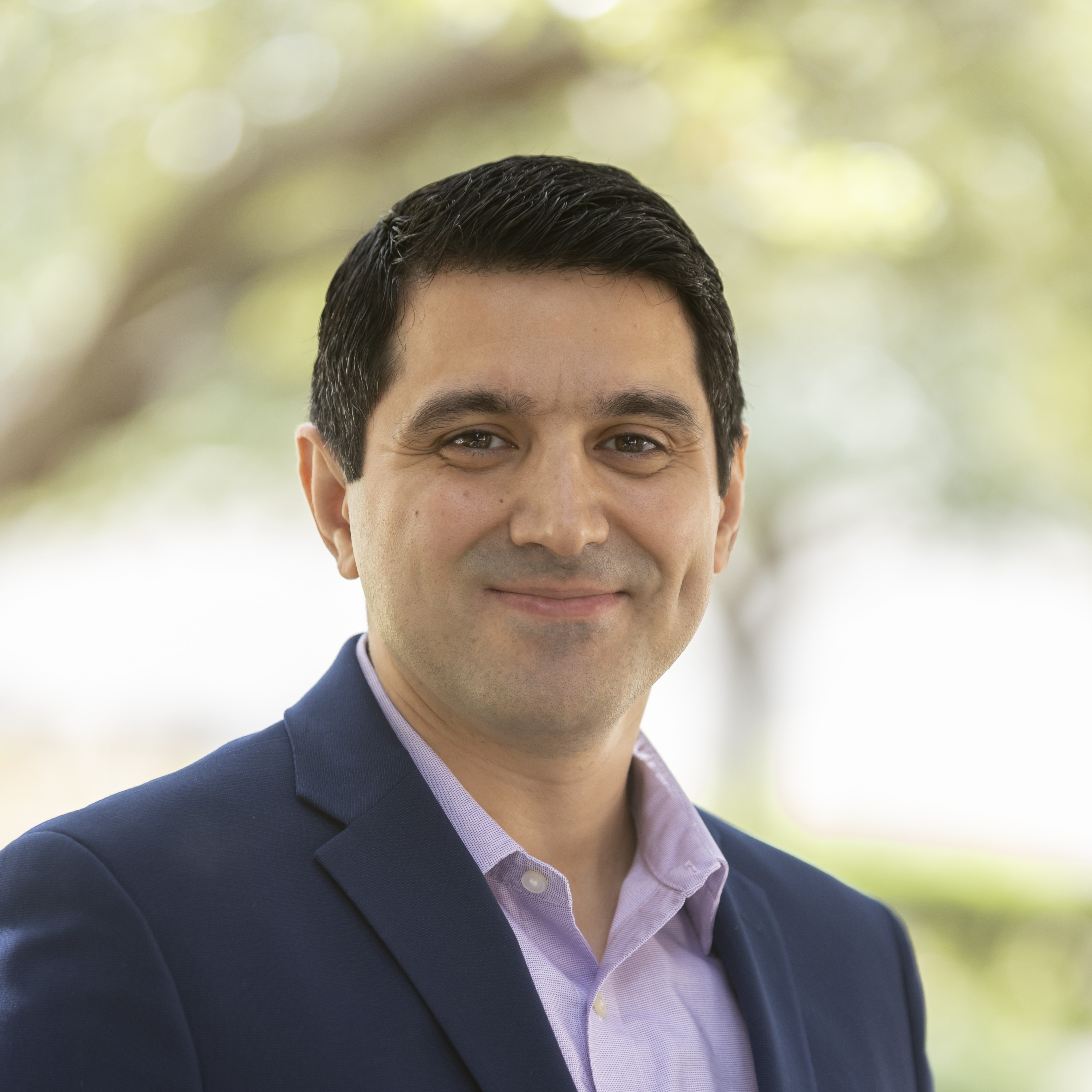 Headshot of Reza Moghimi, Ph.D. of 色花堂_色花堂 98堂 Lyle.