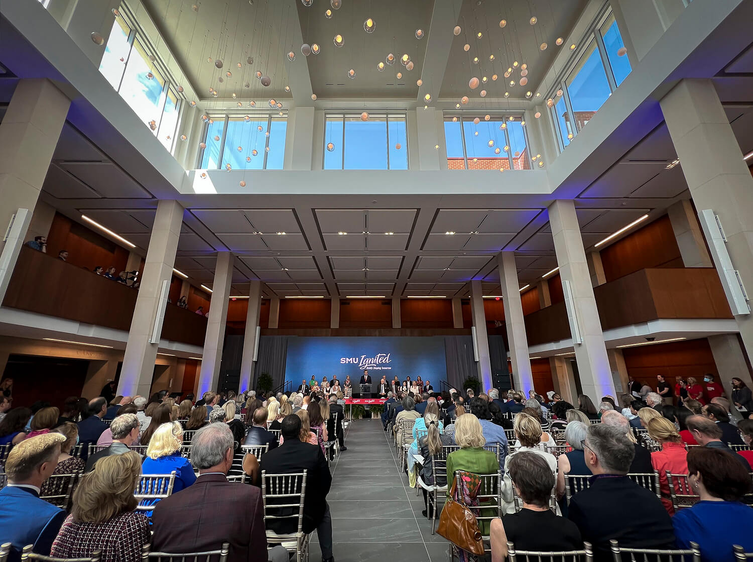 Gene-and-jerry-jones-atrium